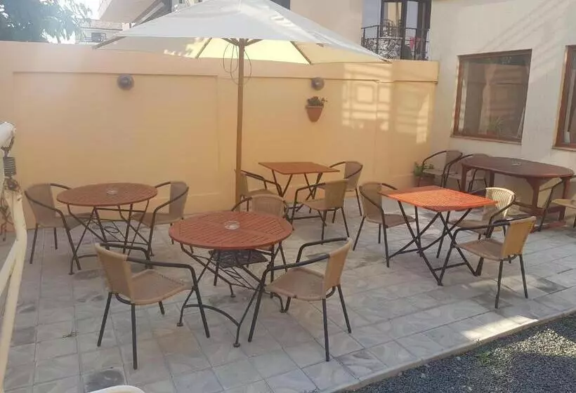 پانسیون Vila Sunriviera