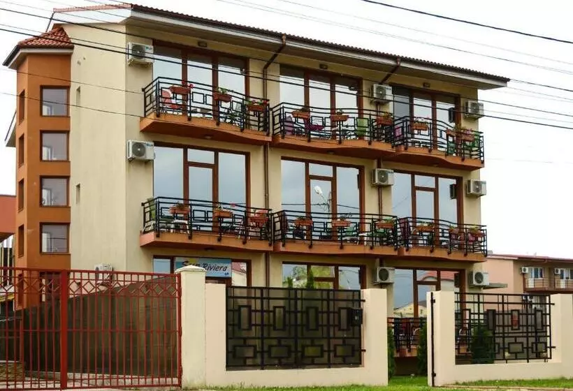 پانسیون Vila Sunriviera