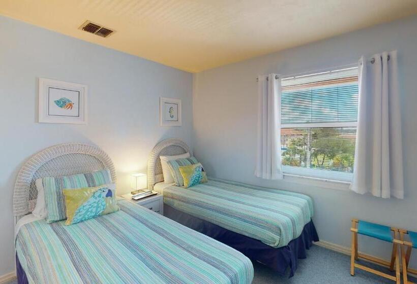 Redington Surf Resort