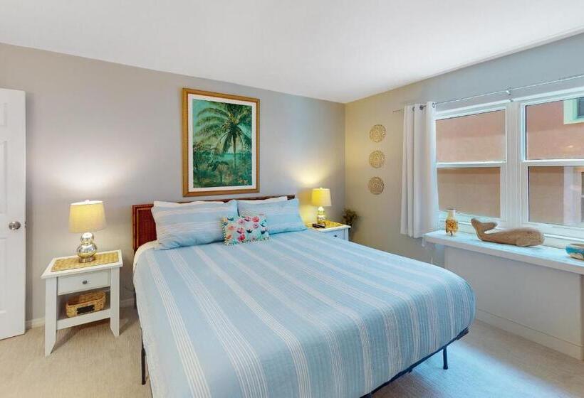 Redington Surf Resort