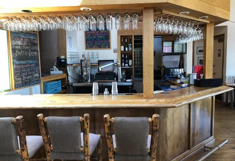 فندق صغير Mountain Home Inn