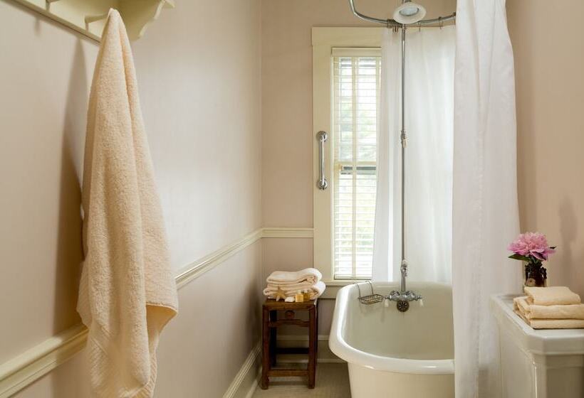 فندق صغير Pentagoet Inn