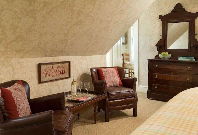 فندق صغير Pentagoet Inn