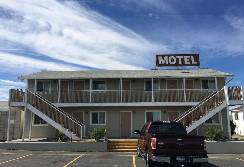 Hostel Umatilla Inn & Suites