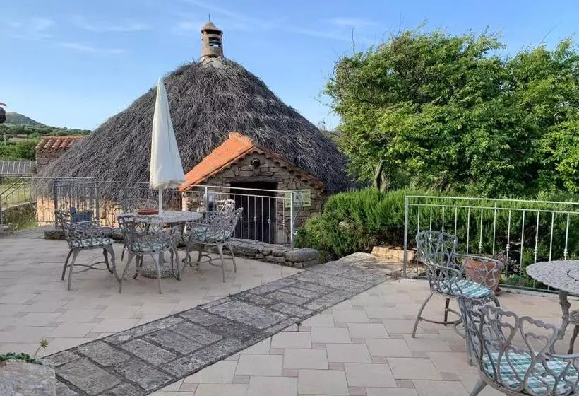 هتل Agriturismo Sa Perda Marcada