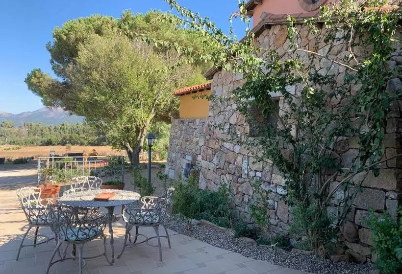 هتل Agriturismo Sa Perda Marcada