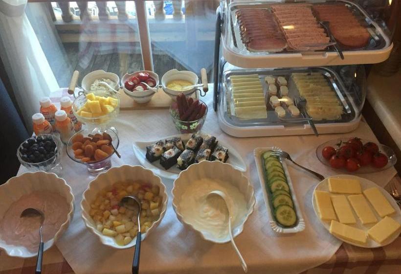 ペンション Gästehaus Rettenbacher