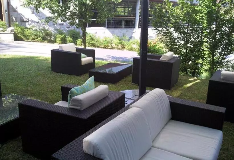 پانسیون Guest Accommodation Primula