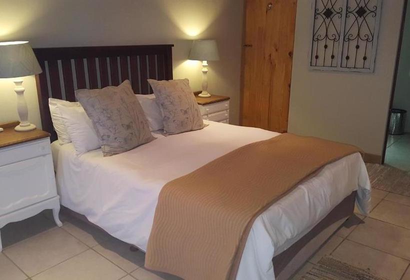 פנסיון Ninety9 On Villiers Guest House