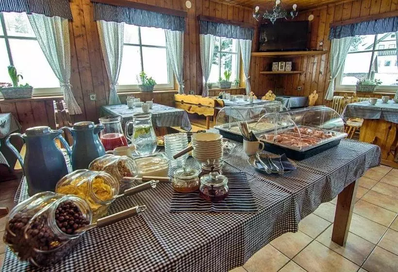Majatalo Penzion Slunečnice