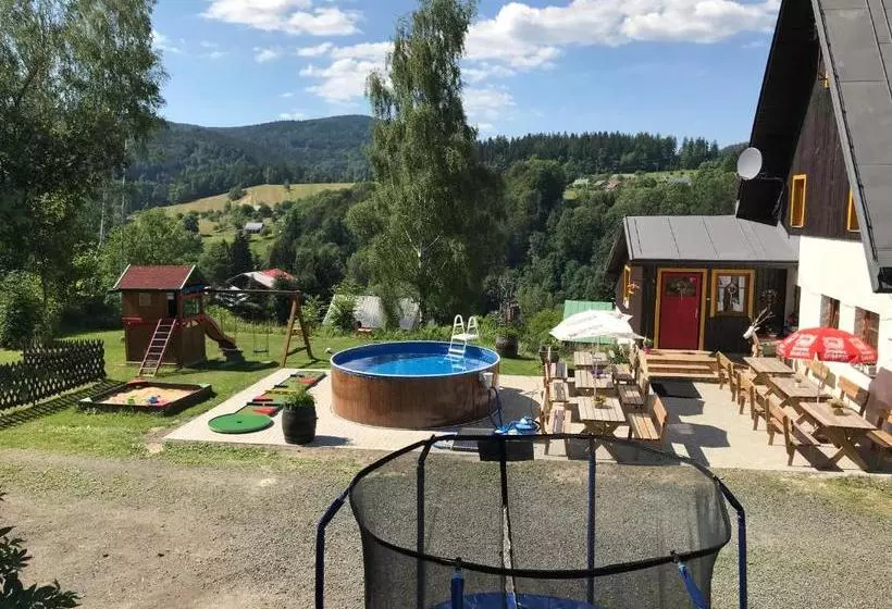 Majatalo Penzion Slunečnice