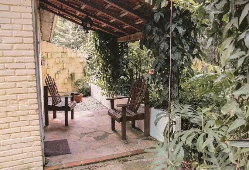 Majatalo Pousada Santuário Acalanto