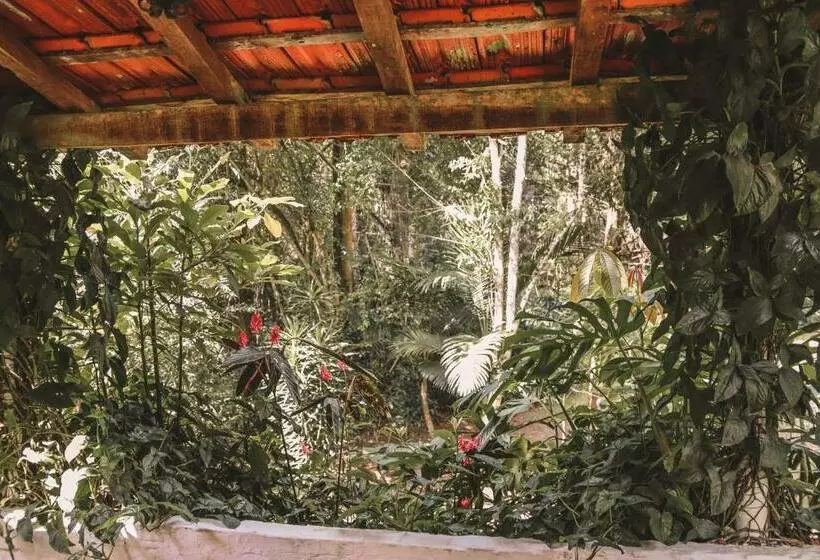 Majatalo Pousada Santuário Acalanto