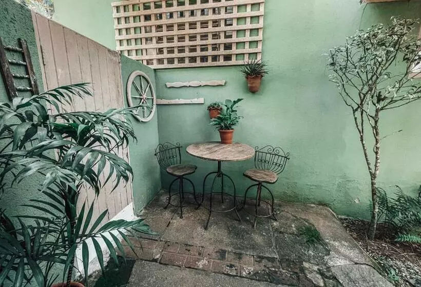 Majatalo Pousada Santuário Acalanto