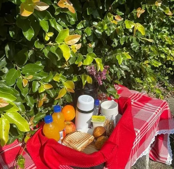ペンション Pouzada Bom Clima   Servimos Cestas De Café Da Manhã   Melhor Custo Benefício Em Gravatá