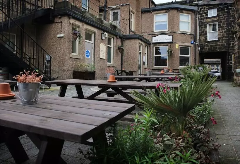 ユースホステル The Horse & Farrier