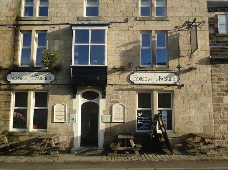 فندق صغير The Horse & Farrier
