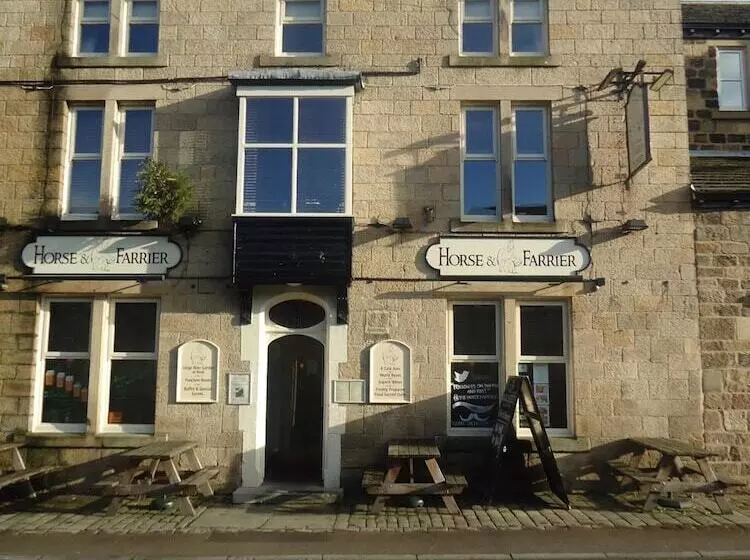 ユースホステル The Horse & Farrier