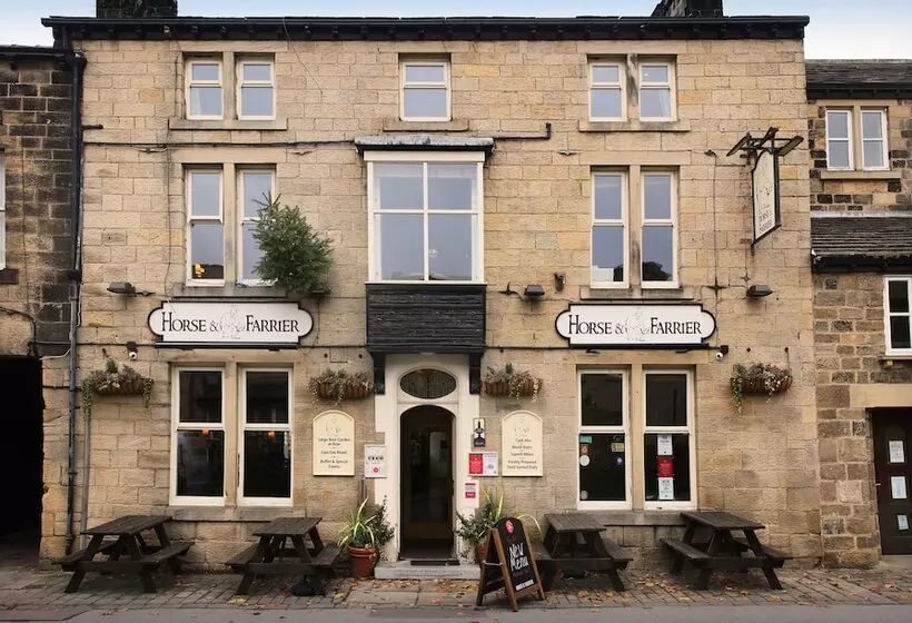 ユースホステル The Horse & Farrier