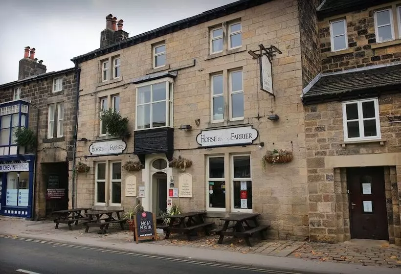 ユースホステル The Horse & Farrier