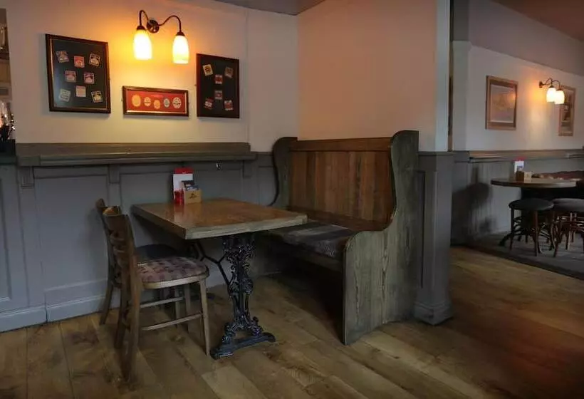 ユースホステル The Horse & Farrier