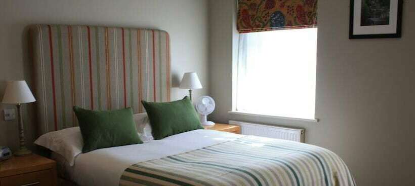 فندق صغير The Mitre Inn