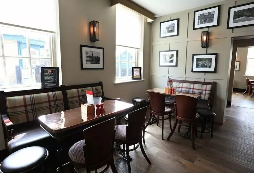 ユースホステル The Mitre Inn
