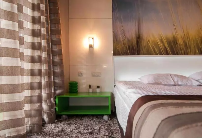 Aparthotel Seasons Glavatarski Han