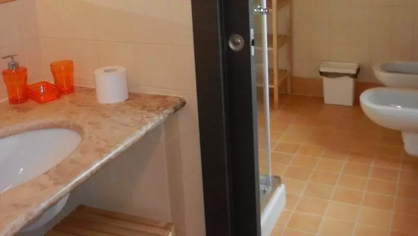 Hotelli Terra Di Michelangelo