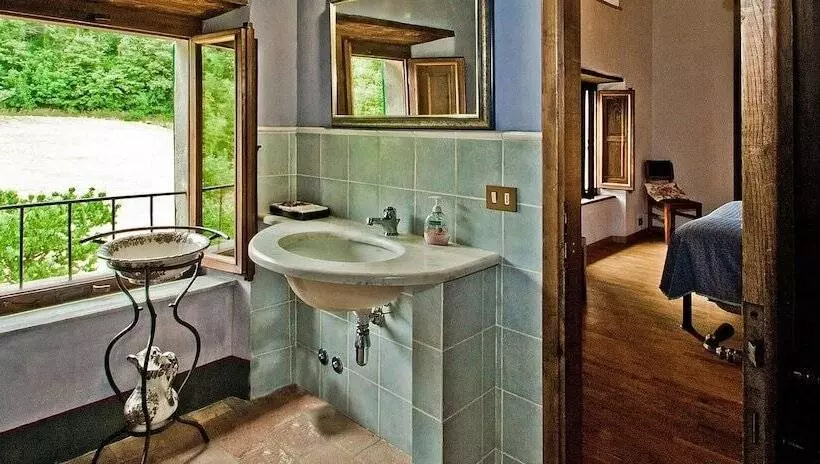 Hotelli Terra Di Michelangelo