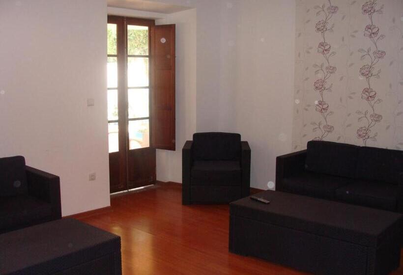 بنسيون Aguarela Tavira