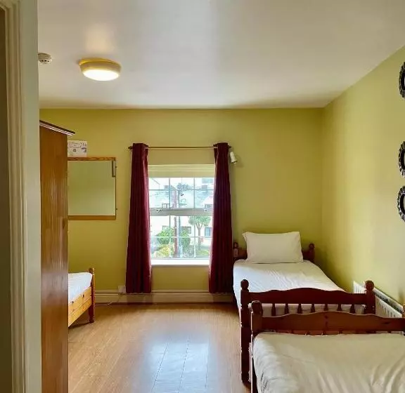 ペンション An Stór Townhouse