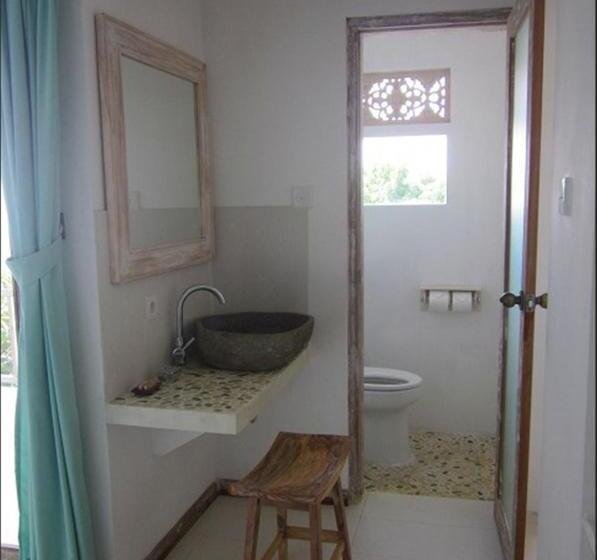 פנסיון Aquaterrace Amed