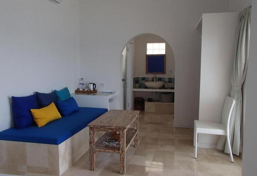 פנסיון Aquaterrace Amed