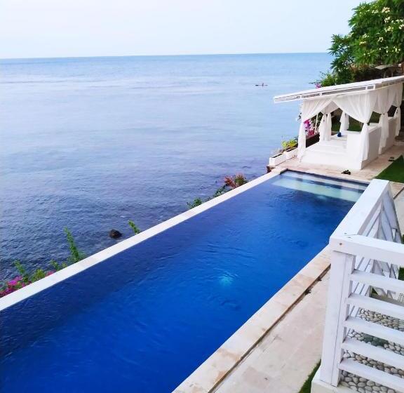 פנסיון Aquaterrace Amed