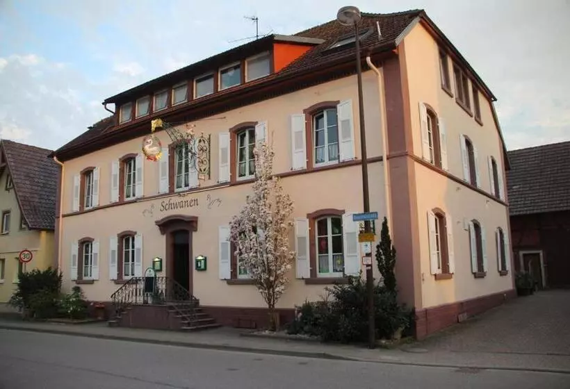 ペンション Gasthaus Zum Schwanen