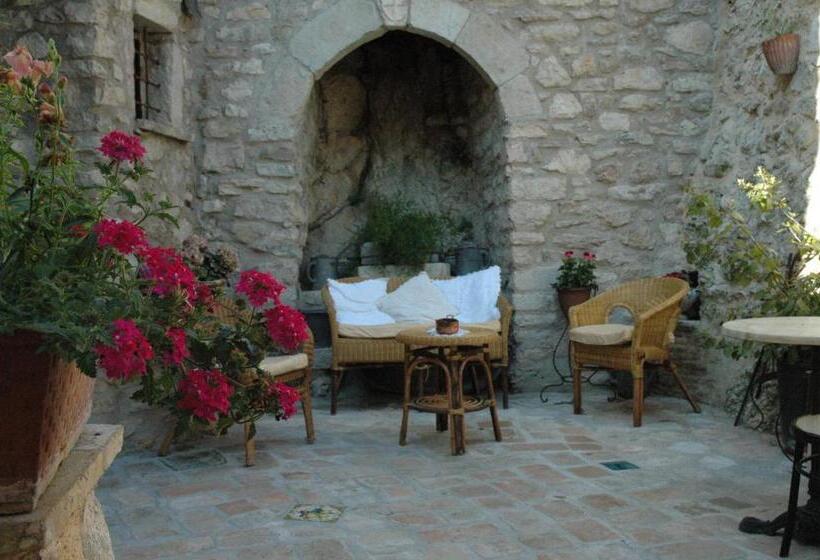 پانسیون Residenza Di Paese Castello Del Poggio