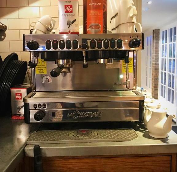 فندق صغير Trents By Greene King Inns