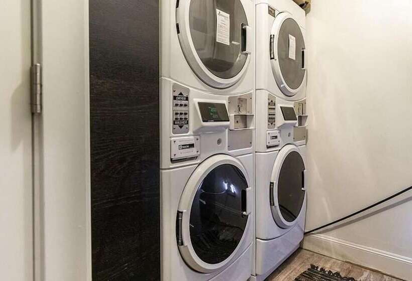 Aspenwood Manor South