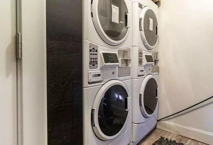 Aspenwood Manor South