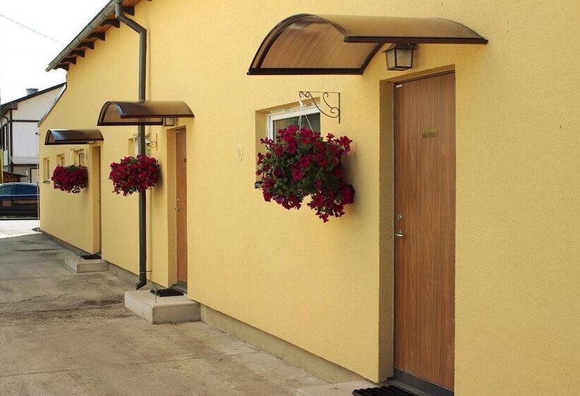 Embrace Hotel & Apartments