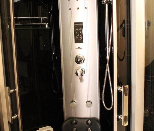 Embrace Hotel & Apartments