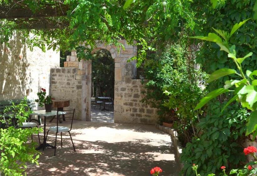 هتل Agriturismo Antonelli Piangevino