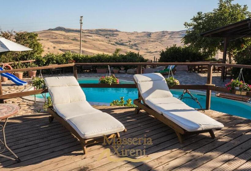 فندق Masseria Xireni