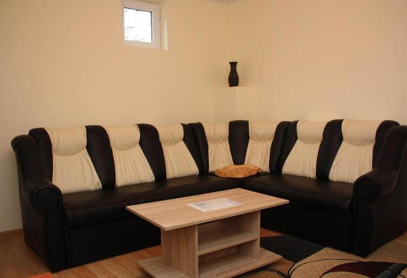 פנסיון Casa Fanel