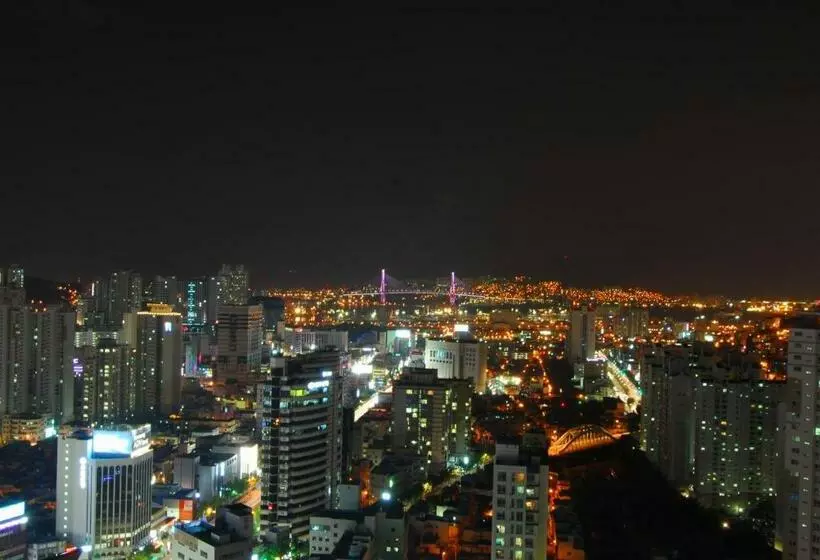 پانسیون Dynamic Guesthouse