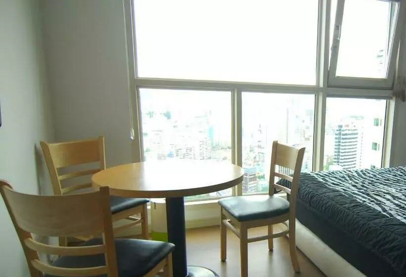 پانسیون Dynamic Guesthouse