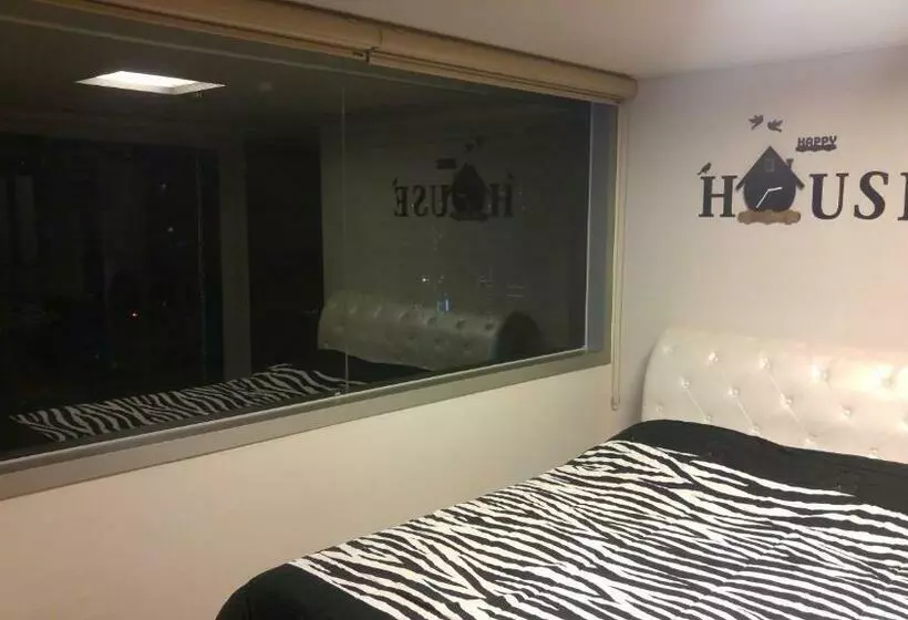 پانسیون Dynamic Guesthouse