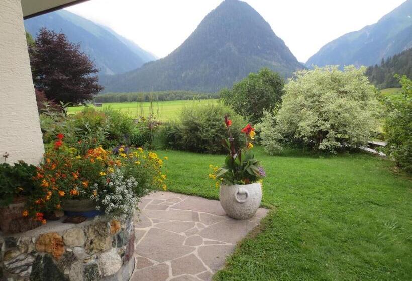 ペンション Gästehaus Scharler