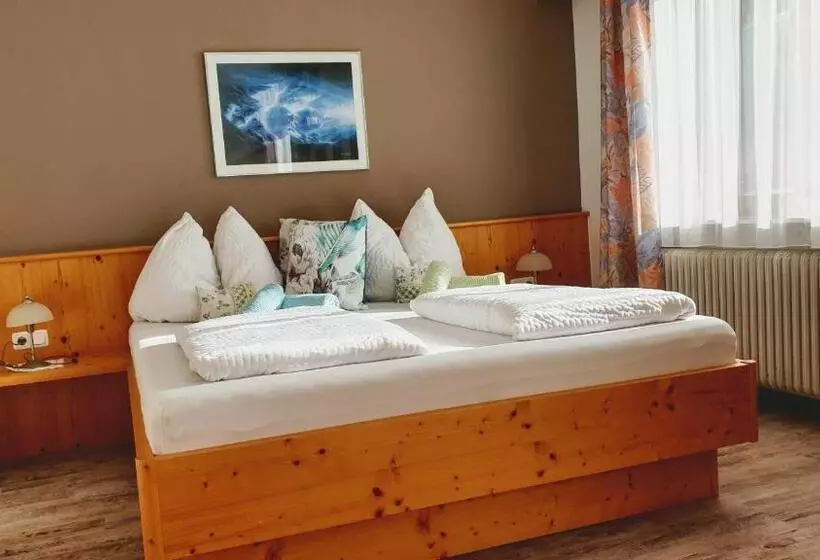 ペンション Gästehaus Scharler